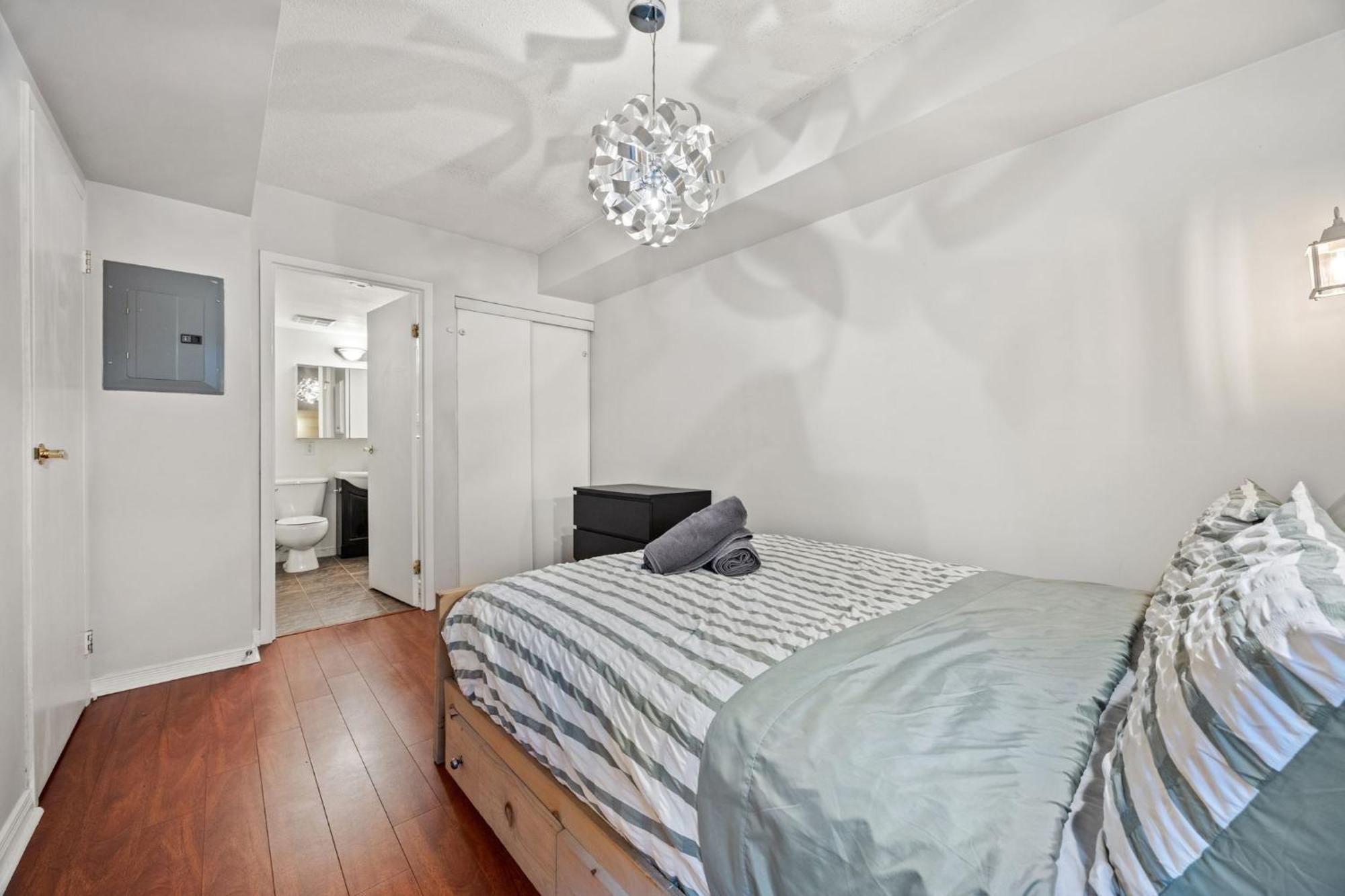 Liberty Village Townhouse Торонто Екстер'єр фото