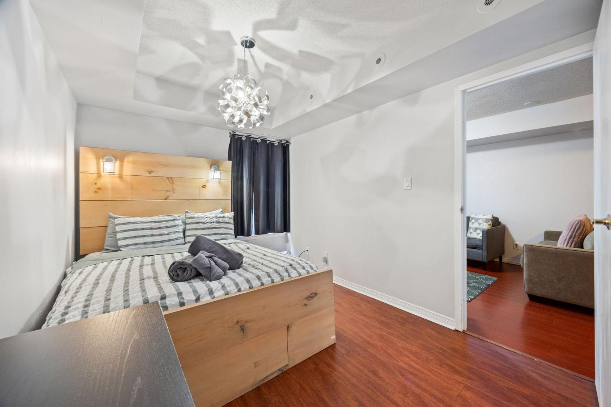 Liberty Village Townhouse Торонто Екстер'єр фото