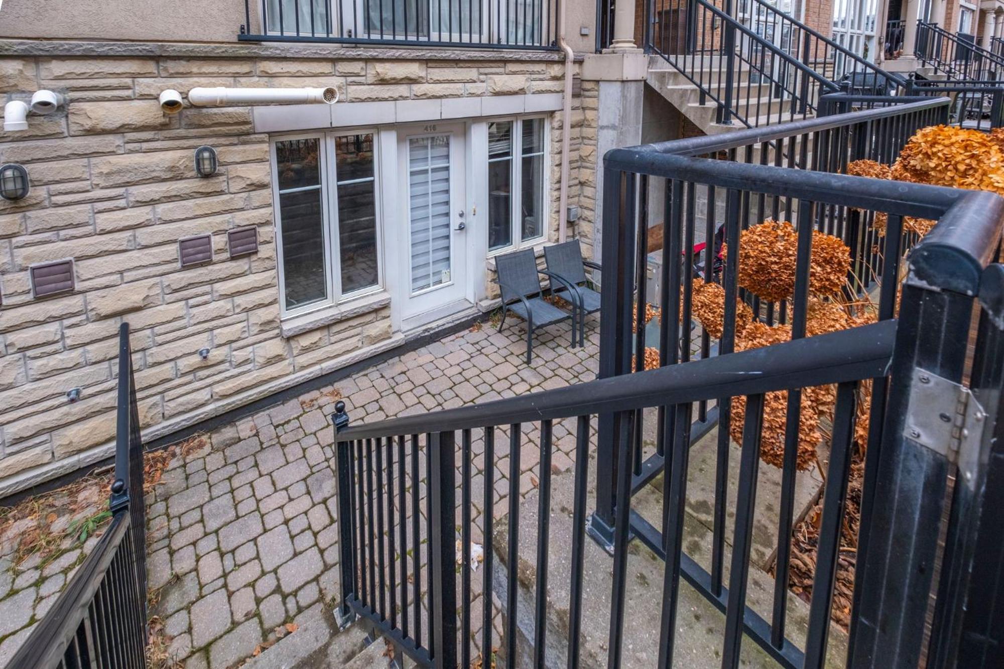 Liberty Village Townhouse Торонто Екстер'єр фото