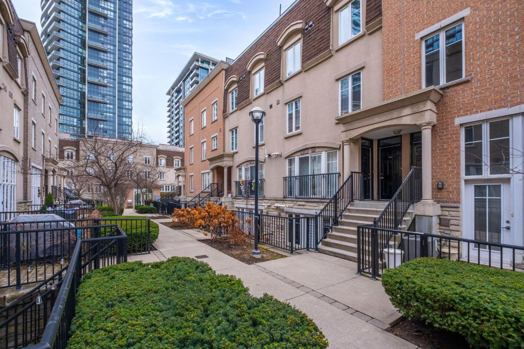 Liberty Village Townhouse Торонто Екстер'єр фото