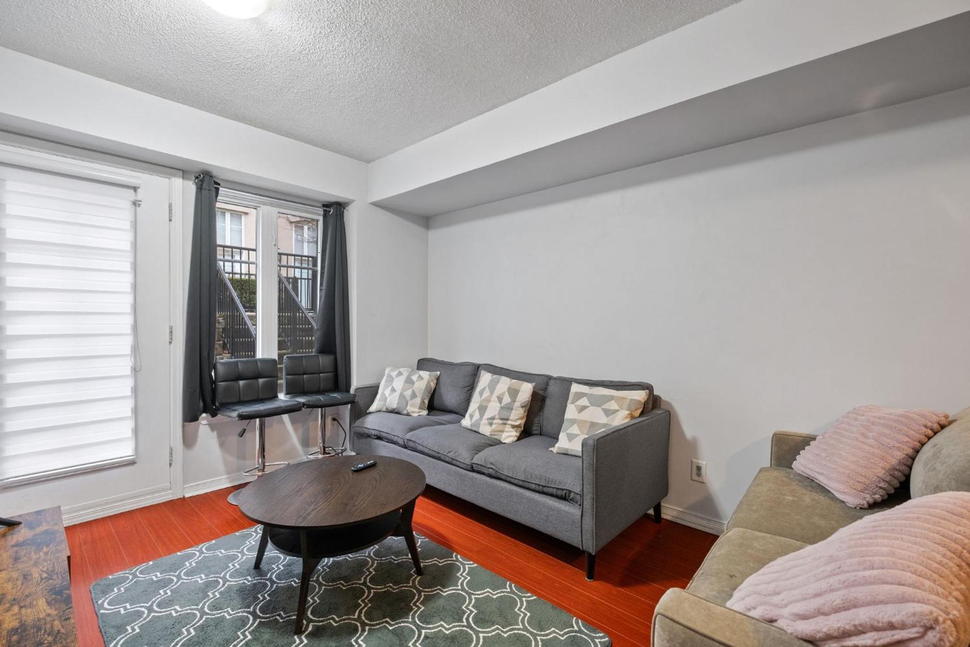 Liberty Village Townhouse Торонто Екстер'єр фото